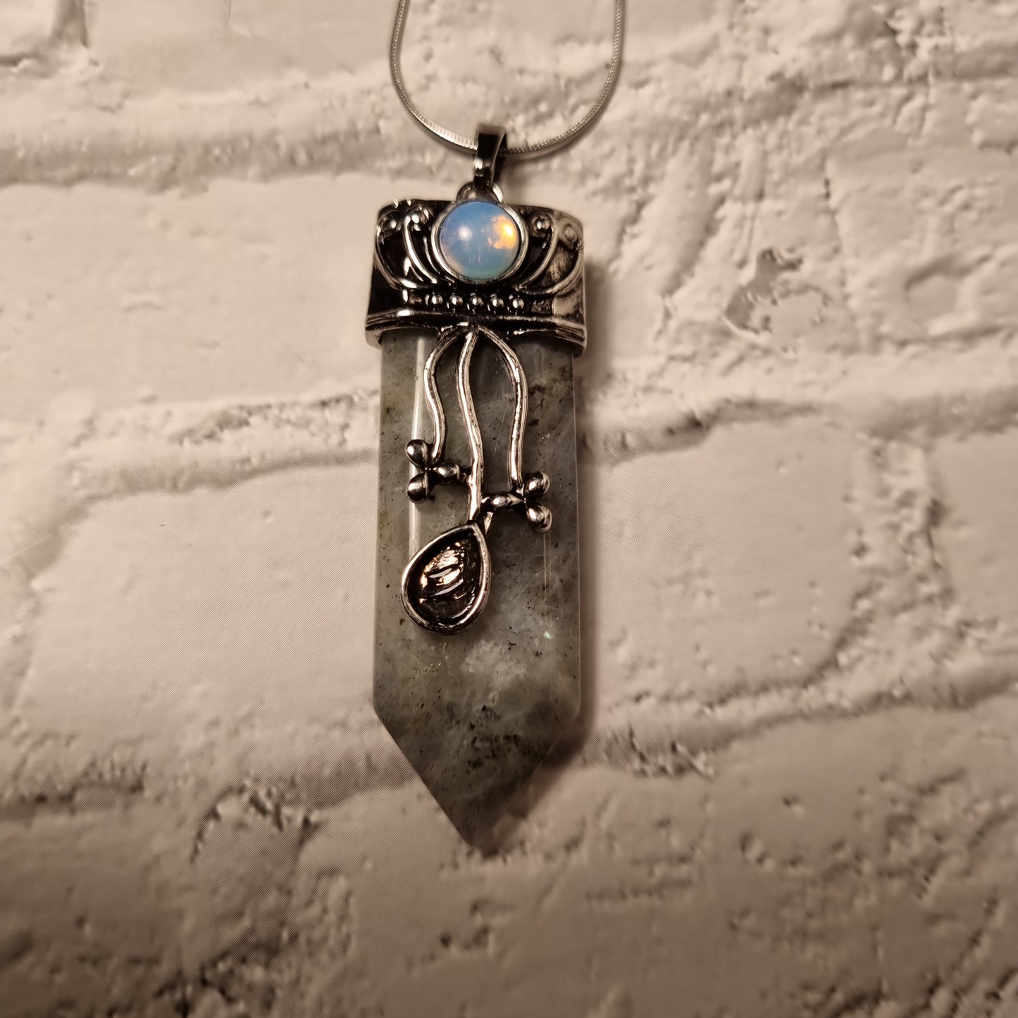 Grey forrest fairy